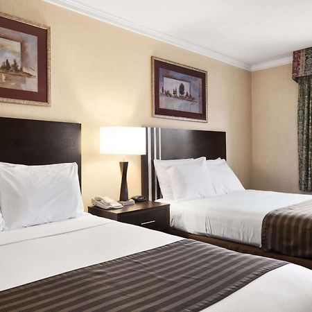 Days Inn By Wyndham Concord Bagian luar foto