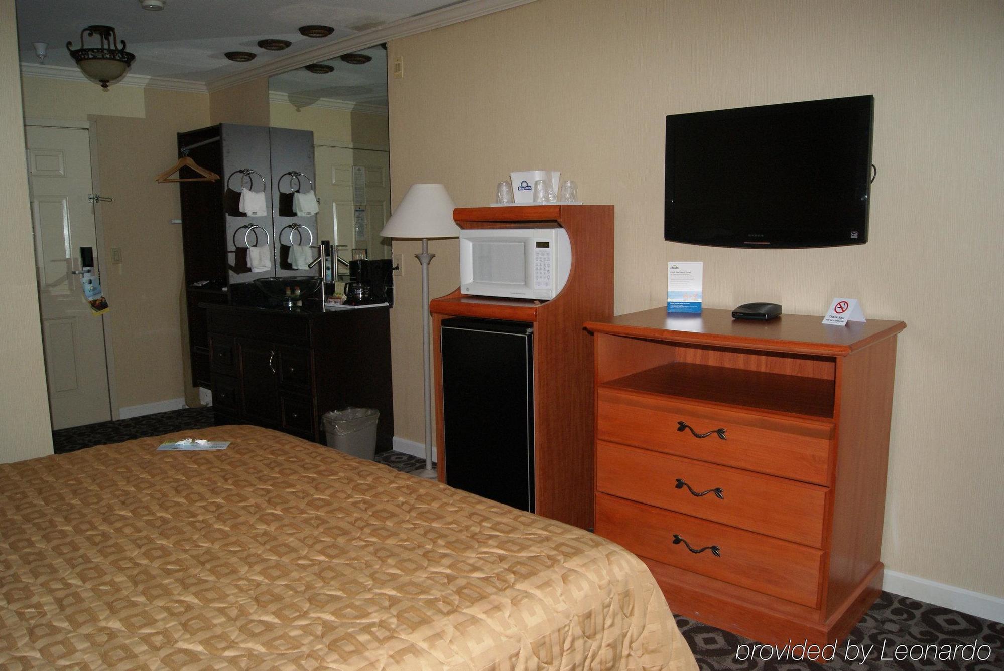 Days Inn By Wyndham Concord Ruang foto