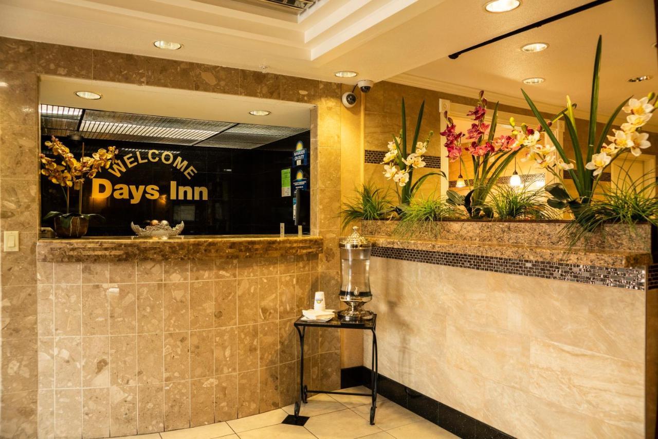 Days Inn By Wyndham Concord Bagian luar foto